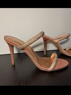 NWOB Madden Girl Beauty-R Two Band Glitter Heels Champagne Rose Gold Womans 10M